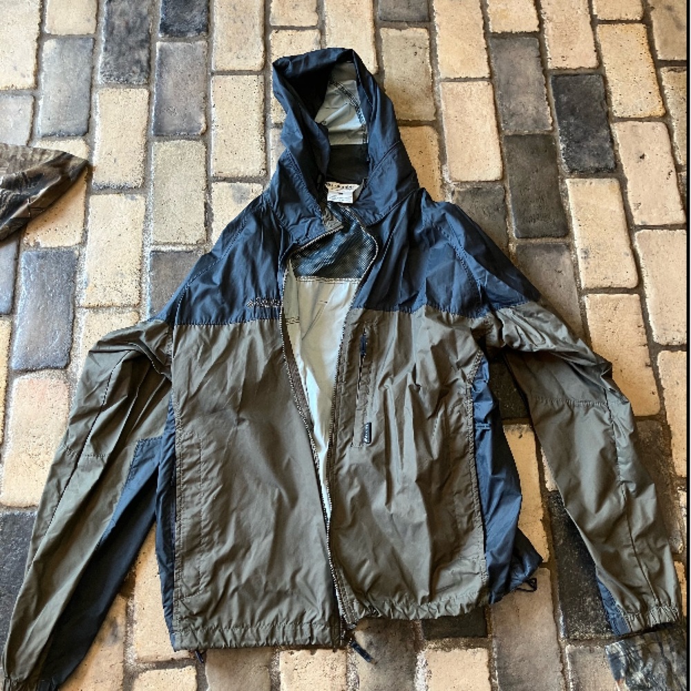 COLUMBIA windbreaker